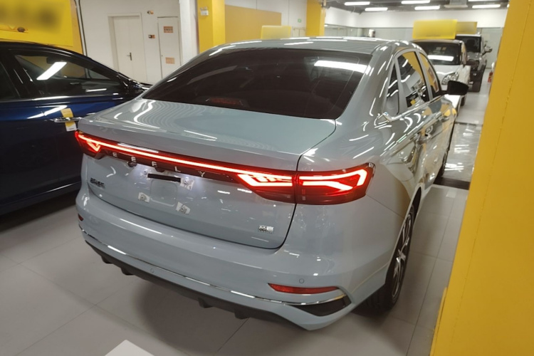 GEELY Emgrand 2024 car image #7