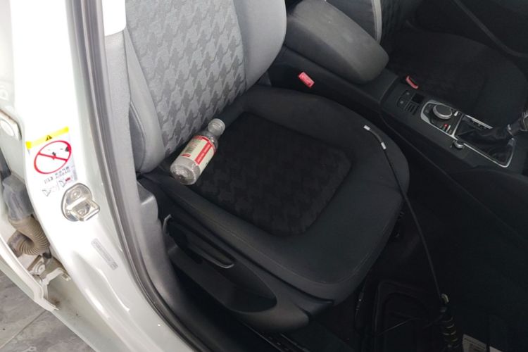 Audi A3 2015 car image #25