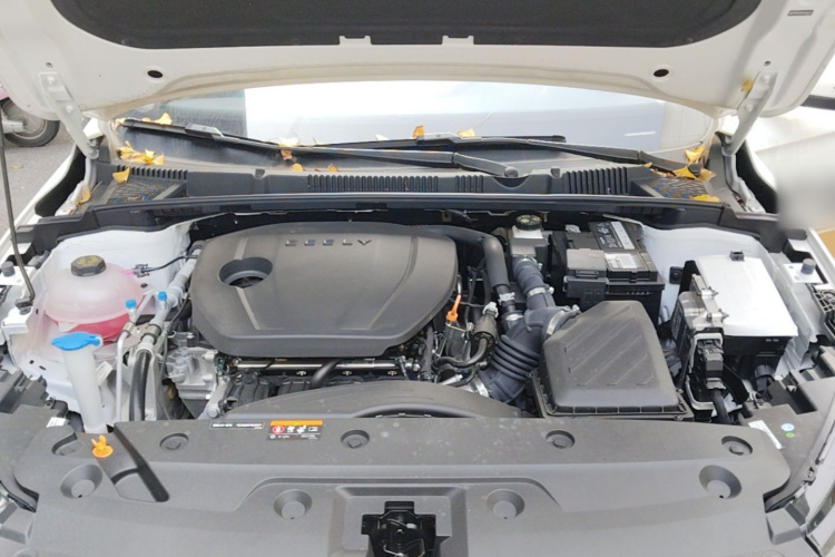 GEELY Emgrand 2025 #20 GEELY Emgrand 2025 car image #20