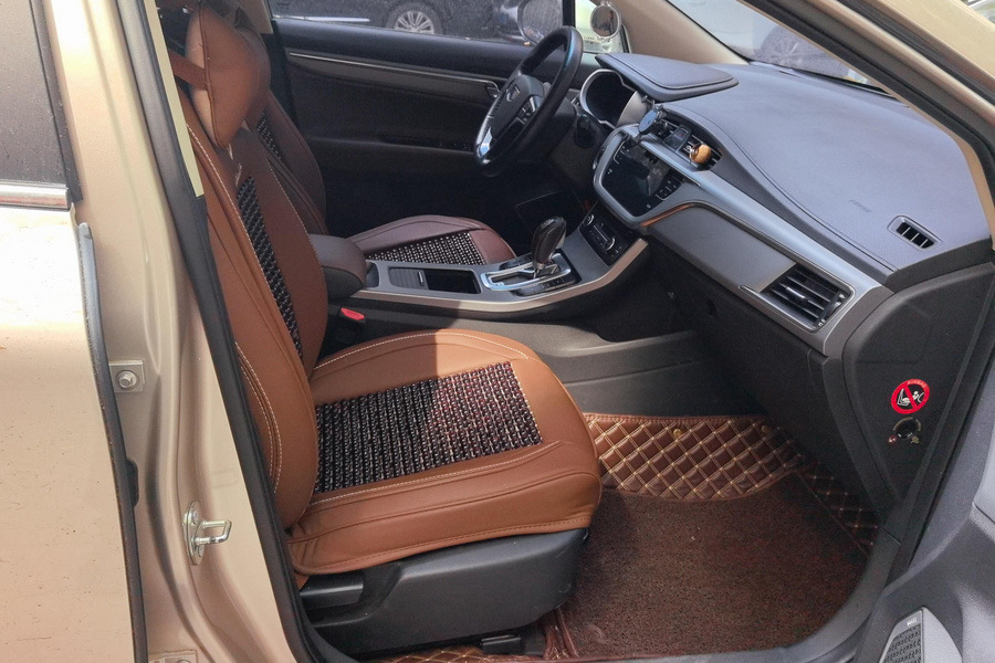 GEELY Emgrand GS 2018 car image #4