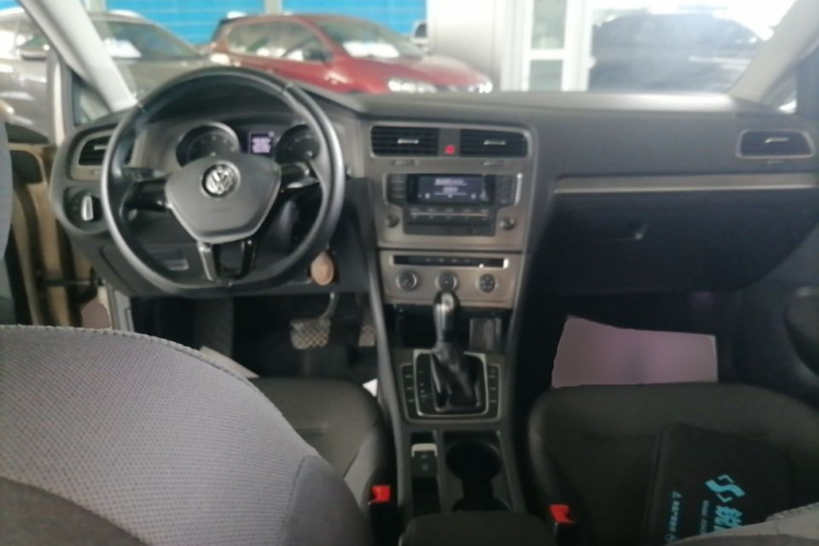 Volkswagen Golf 2014 car image #10