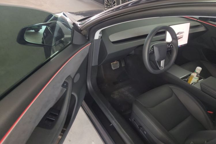 Tesla Model 3 2024 #16 Tesla Model 3 2024 car image #16