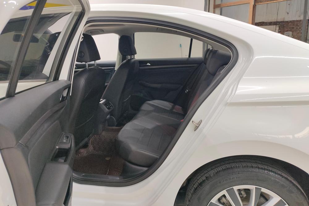 Volkswagen Bora 2020 car image #15