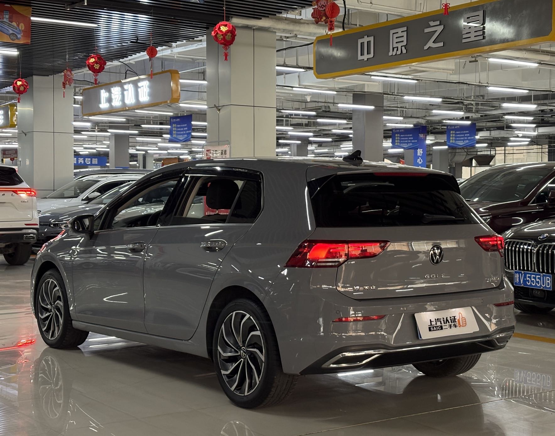 Volkswagen Golf 2023 car image #9