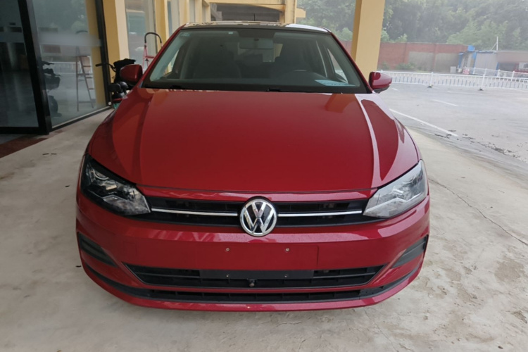 Volkswagen Polo 2020 car image #3
