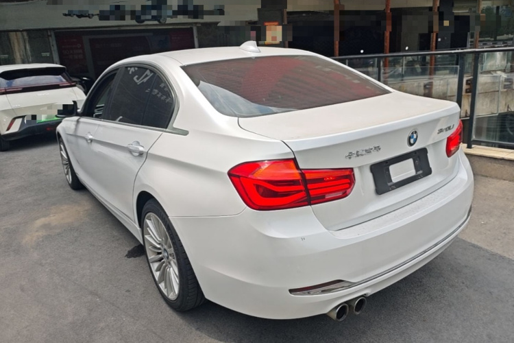 BMW 3 Series 2018 #5 BMW 3 Series 2018 immagine di auto #5