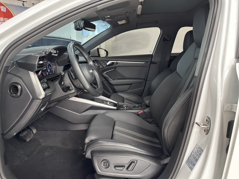 Audi A3 2022 car image #9