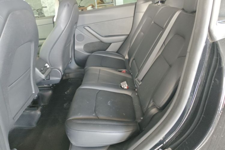 Tesla Model Y 2023 #17 Tesla Model Y 2023 car image #17