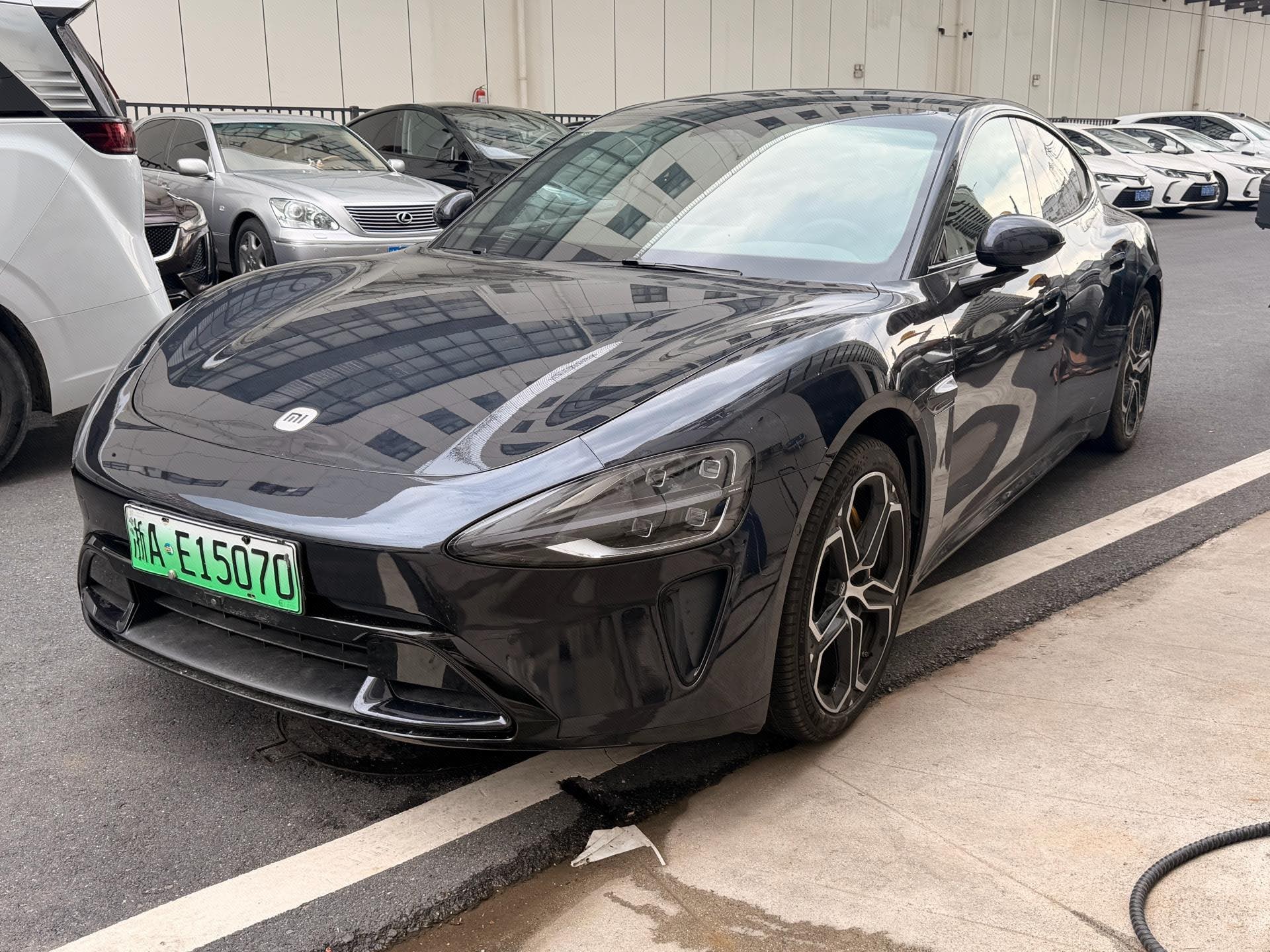 MI SU7 2025 car image 