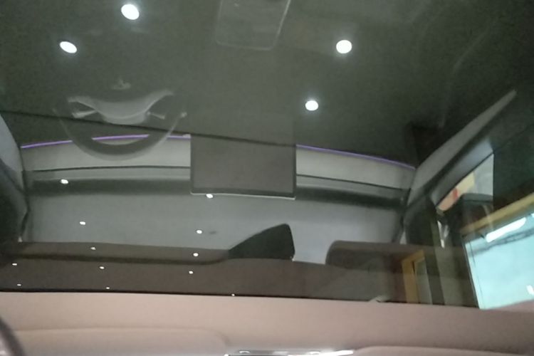 Tesla Model Y 2024 car image #20