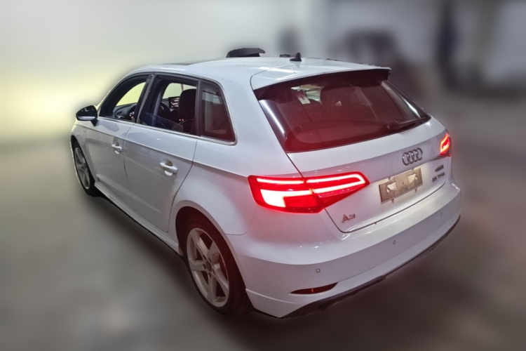 Audi A3 2021 immagine di auto #5