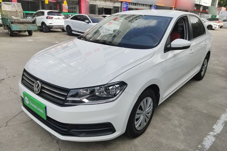 Volkswagen Santana 2018 car image #2