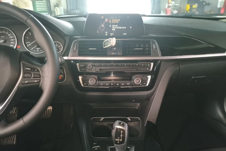 BMW 3 Series 2016 imagen de coche #13