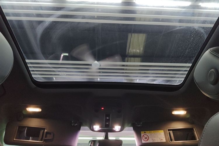 Audi Q3 2023 car image #20