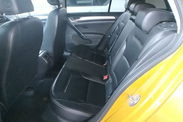 Volkswagen Golf 2018 immagine di auto #17