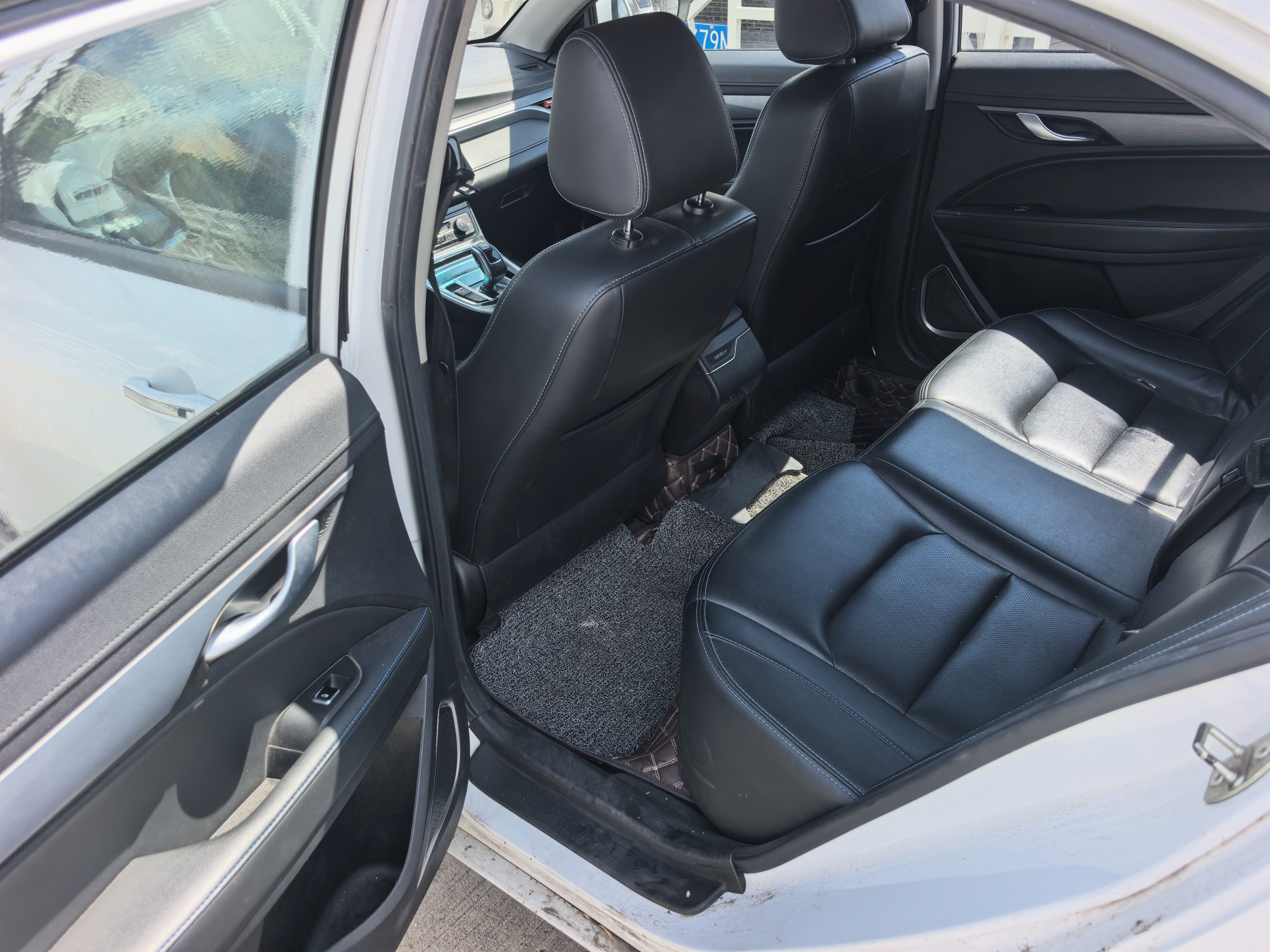 GEELY Emgrand New Energy 2018 car image #6