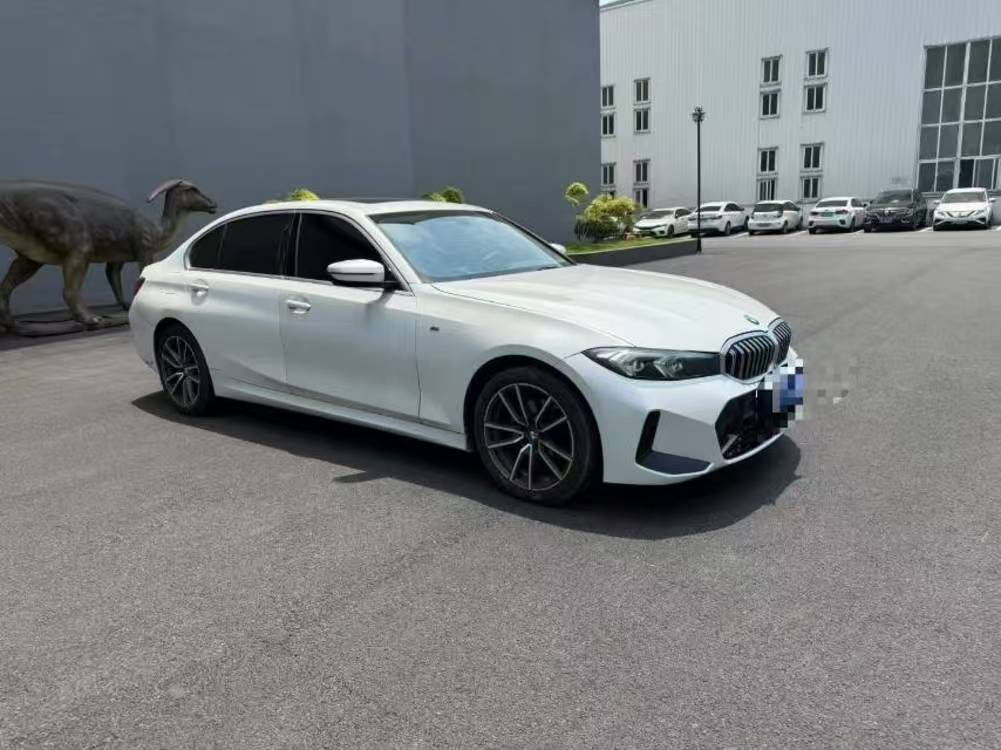 BMW 3 Series 2024 car image #5