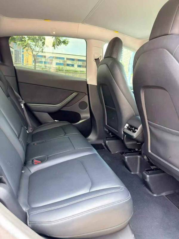 Tesla Model Y 2022 #8 Tesla Model Y 2022 car image #8