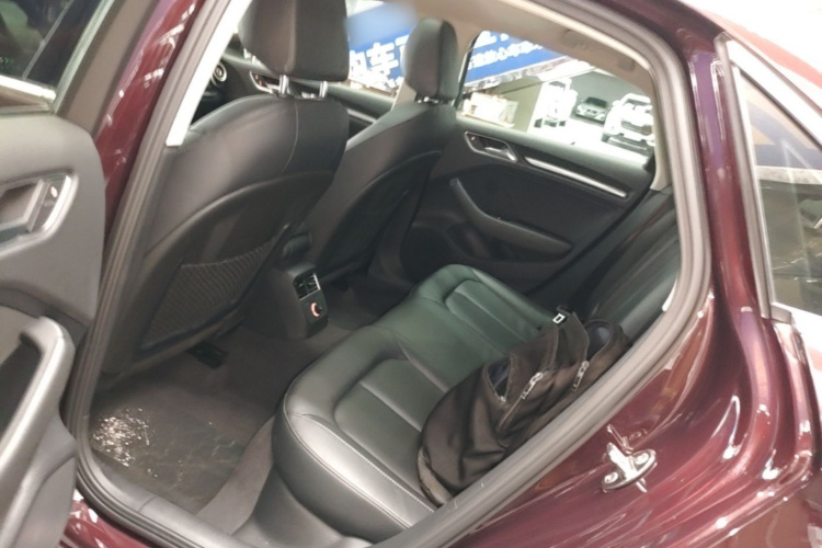 Audi A3 2016 immagine di auto #13