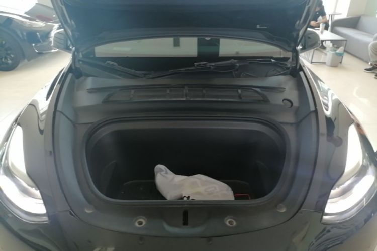 Tesla Model Y 2022 #20 Tesla Model Y 2022 car image #20