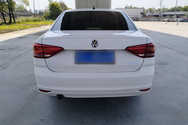 Volkswagen Lavida 2017 imagen de coche #6