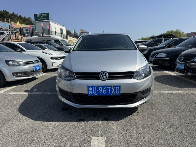 Volkswagen Polo 2013 car image #2
