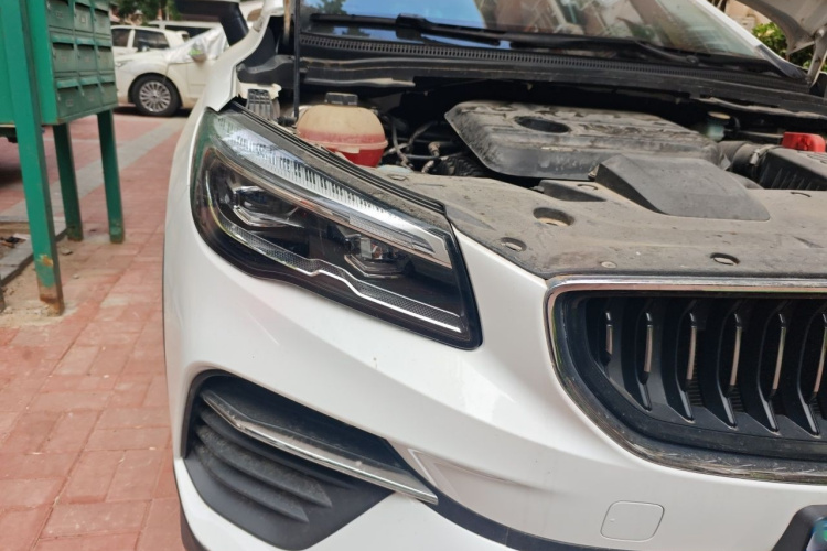 GEELY Emgrand S 2021 #8 GEELY Emgrand S 2021 image de voiture #8