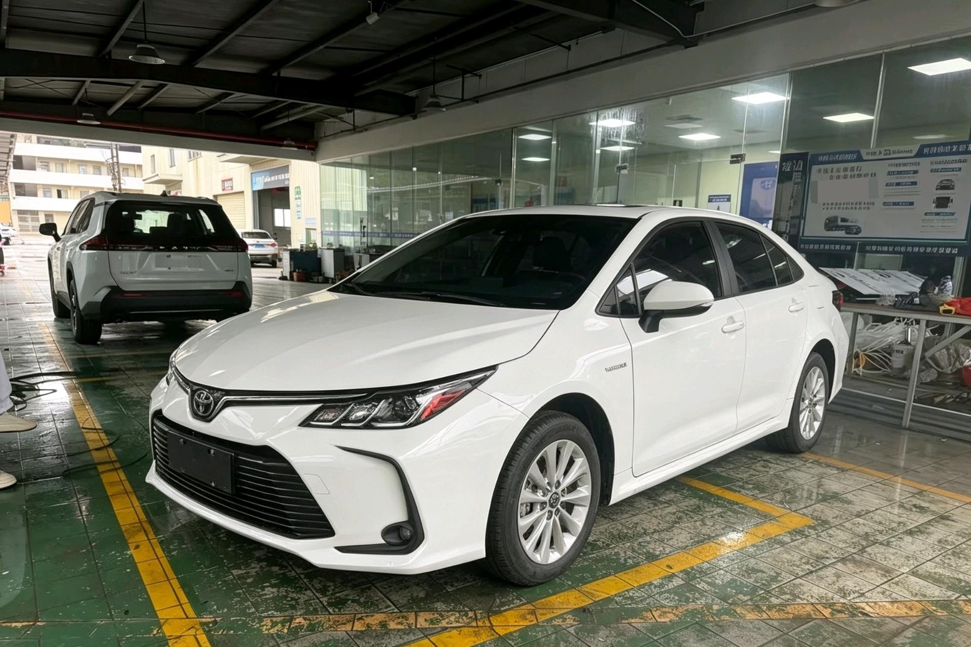 Toyota Corolla 2024 car image 
