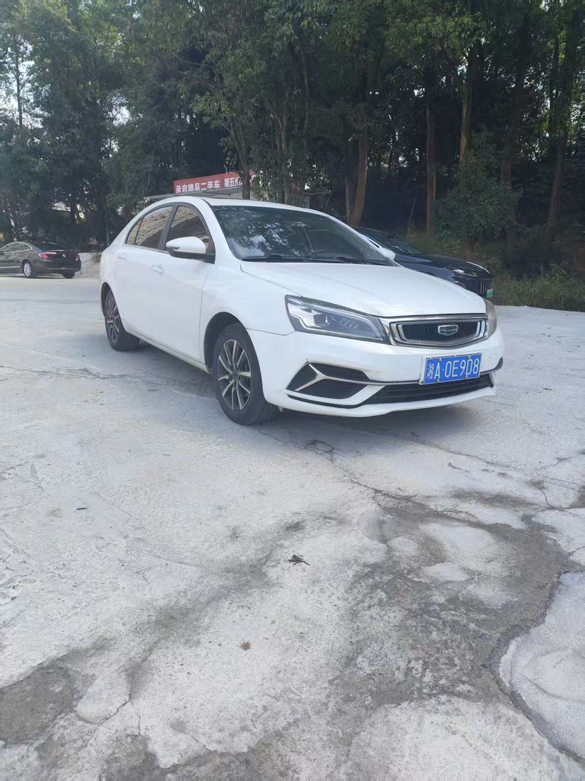 GEELY Emgrand 2019 صورة سيارة 