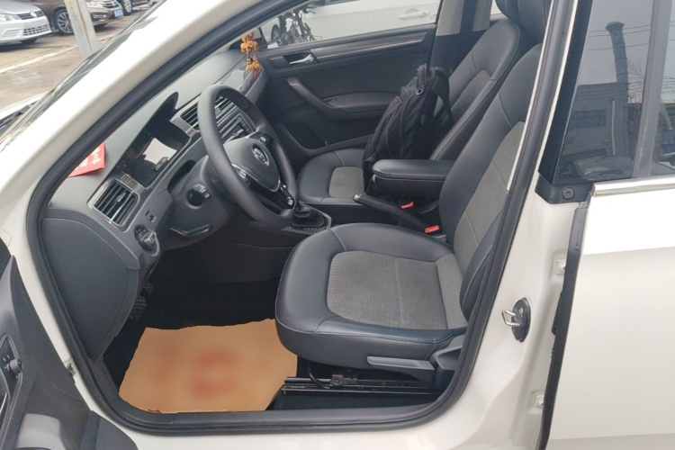 Volkswagen Santana 2018 car image #15
