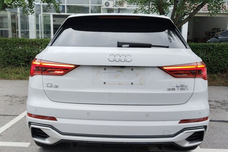 Audi Q3 2025 #6 Audi Q3 2025 car image #6
