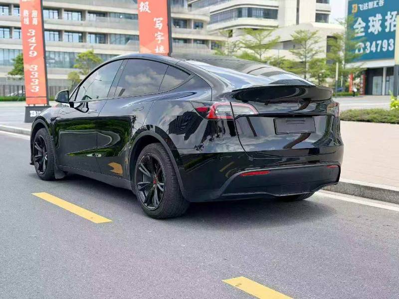 Tesla Model Y 2022 #3 Tesla Model Y 2022 car image #3