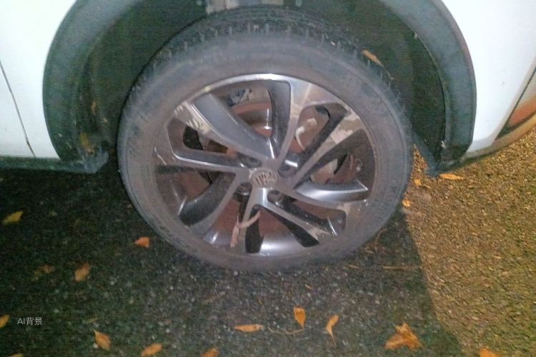 BYD Yuan 2018 car image #9