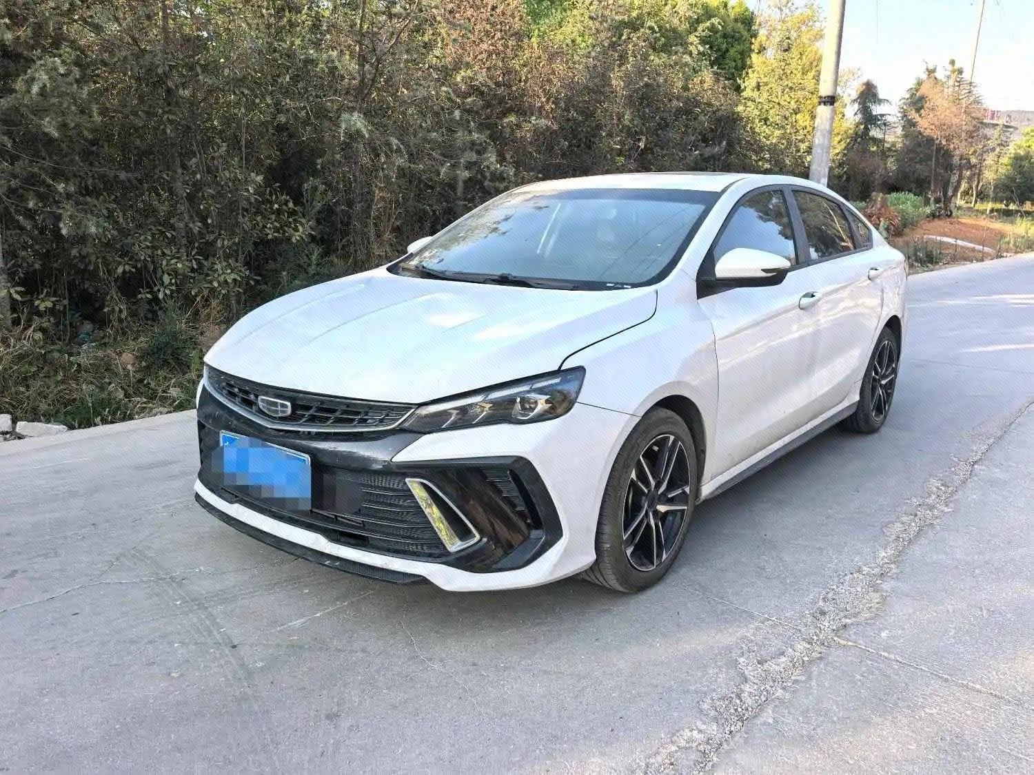 GEELY Binray 2023 immagine di auto 