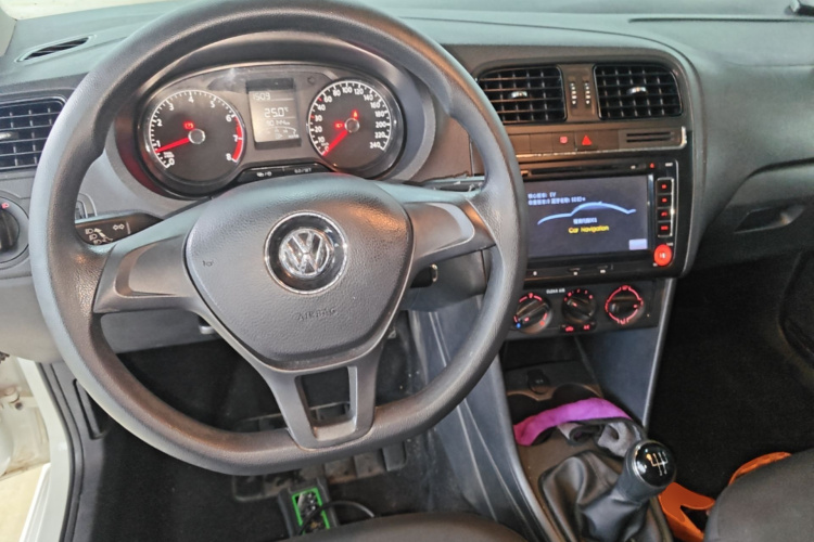 Volkswagen Polo 2017 #10 Volkswagen Polo 2017 car image #10