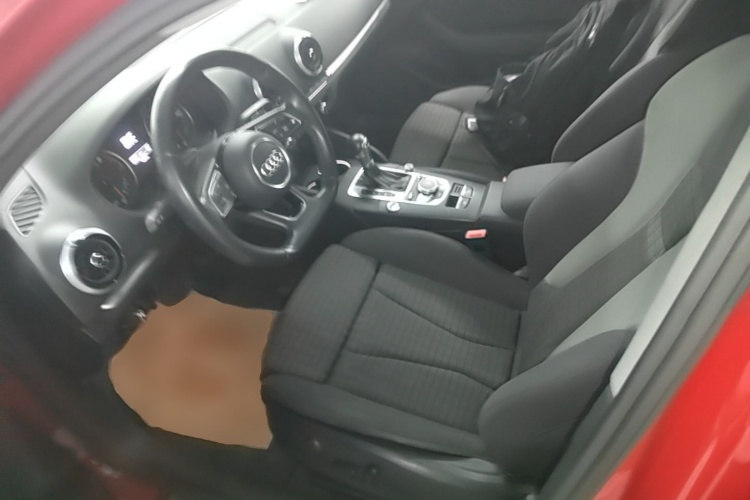 Audi A3 2018 immagine di auto #15