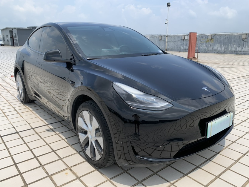 Tesla Model Y 2022 #3 Tesla Model Y 2022 car image #3