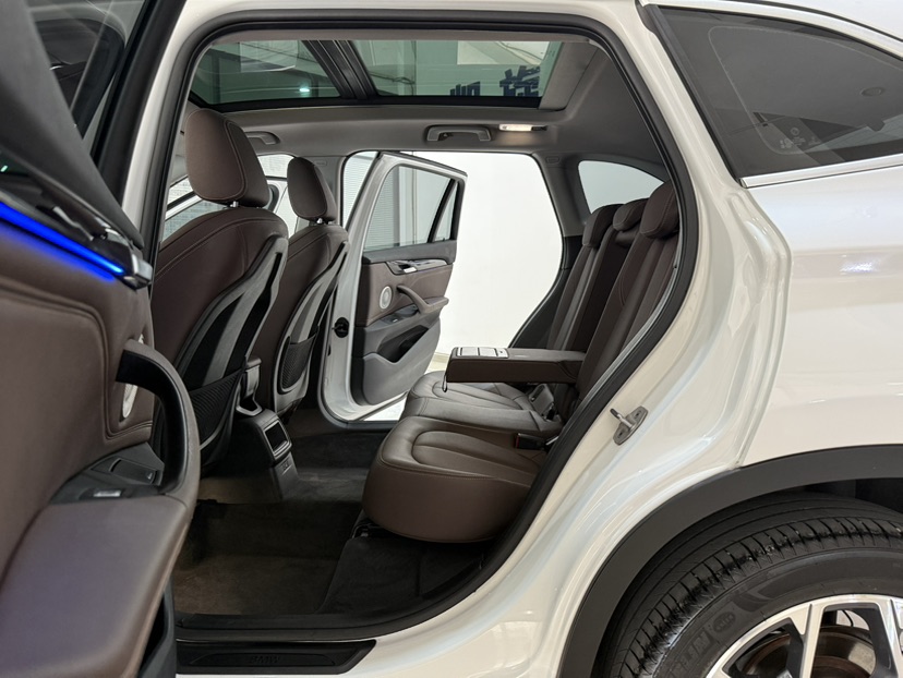 BMW X1 2023 #7 BMW X1 2023 صورة سيارة #7
