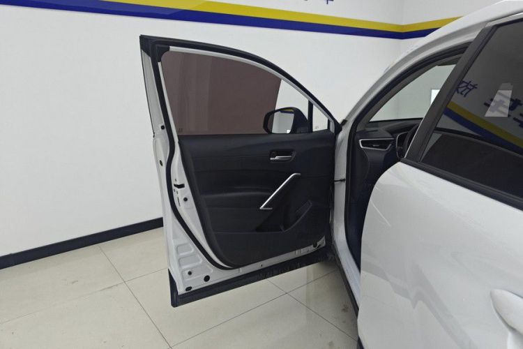Toyota Corolla Cross 2022 #20 Toyota Corolla Cross 2022 car image #20