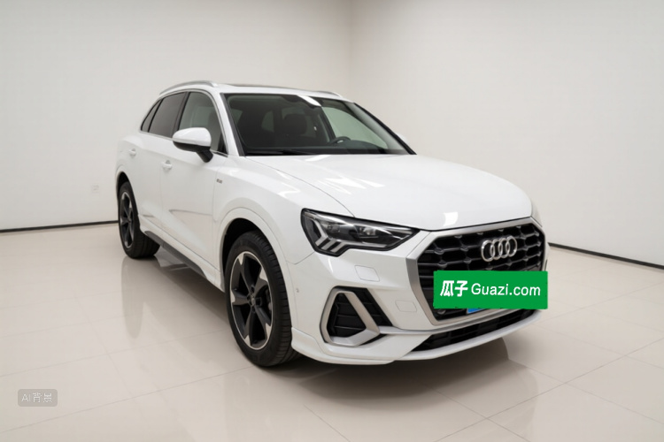 Audi Q3 2022 car image #4