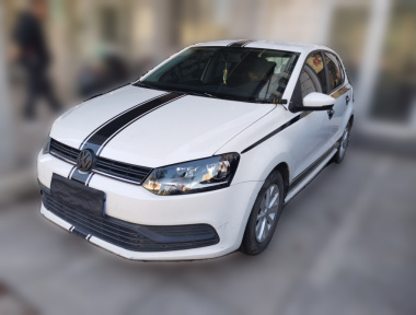 Volkswagen Polo 2016 car image 