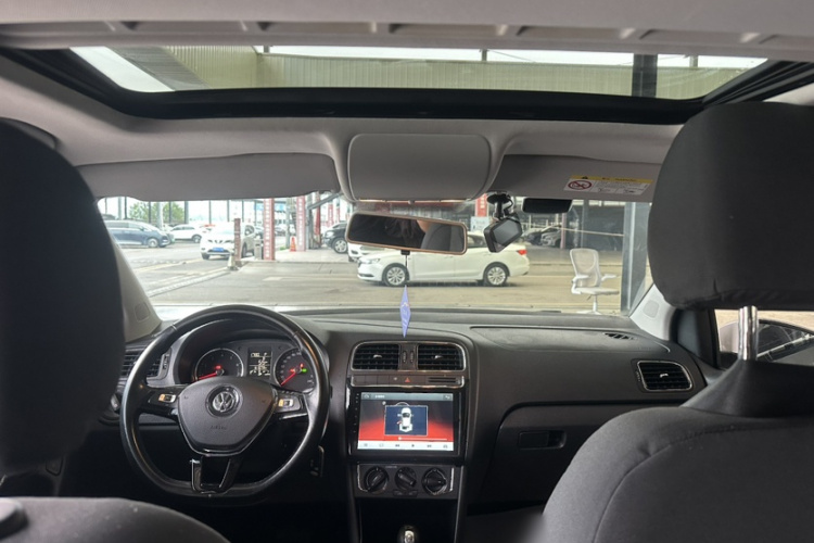 Volkswagen Polo 2018 #21 Volkswagen Polo 2018 car image #21