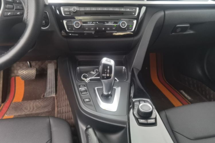 BMW 3 Series 2017 #18 BMW 3 Series 2017 immagine di auto #18