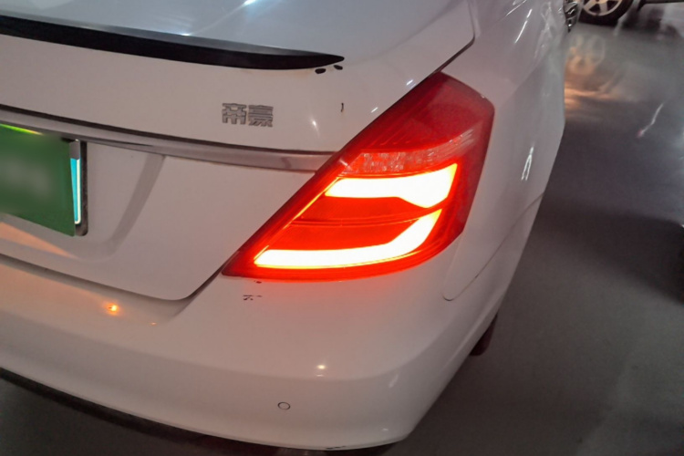 GEELY Emgrand 2016 #8 GEELY Emgrand 2016 car image #8