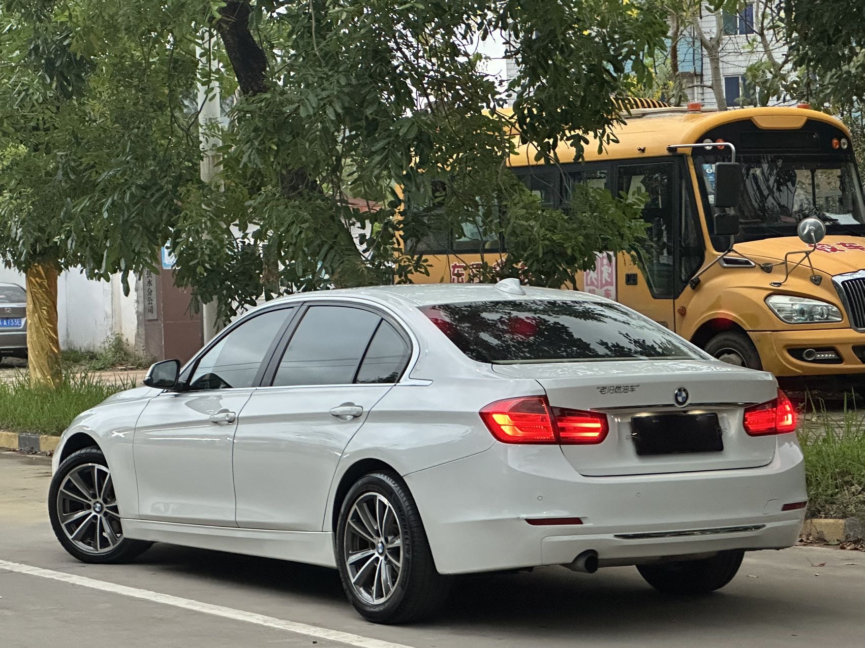 BMW 3 Series 2013 #9 BMW 3 Series 2013 car image #9