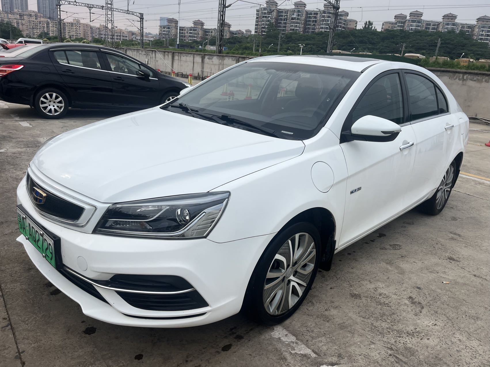 GEELY Emgrand New Energy 2018 car image 