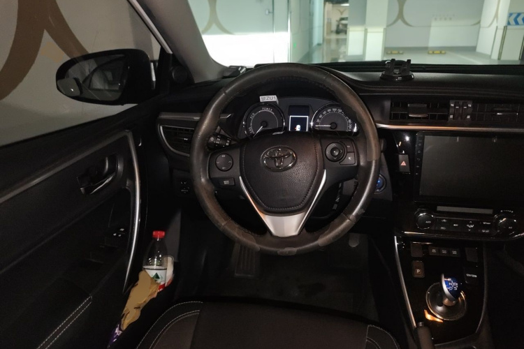 Toyota Corolla 2017 #11 Toyota Corolla 2017 car image #11