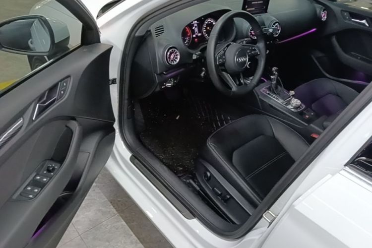 Audi A3 2020 car image #16