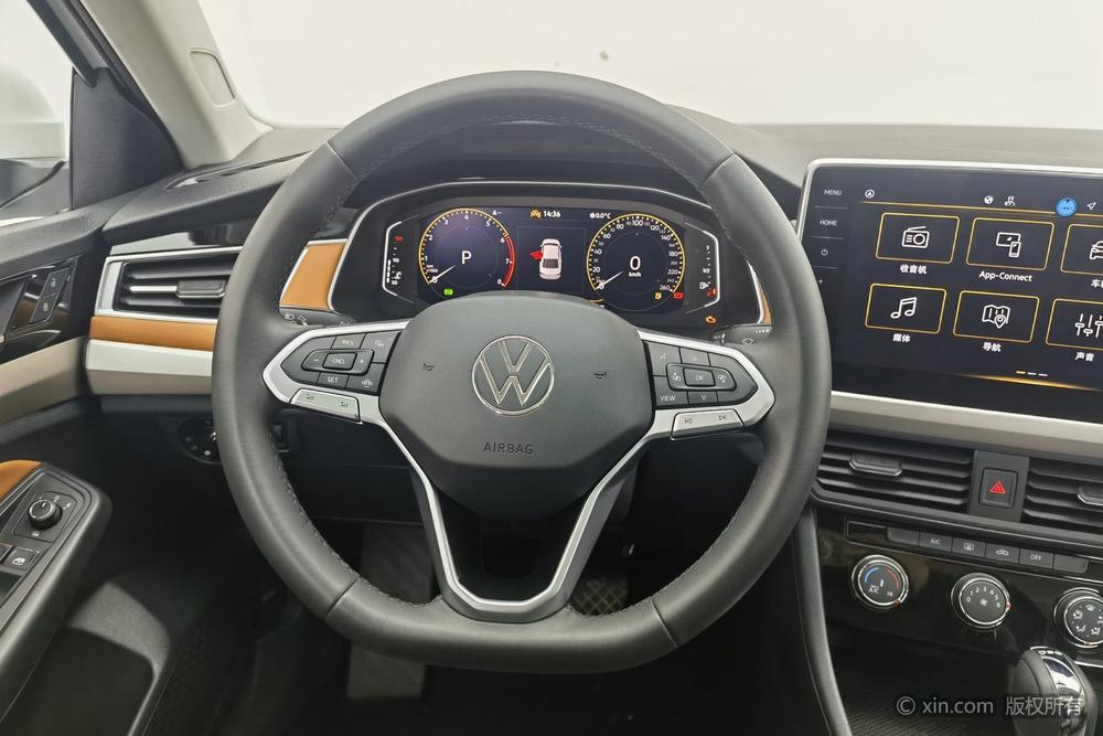 Volkswagen Bora 2024 car image #13