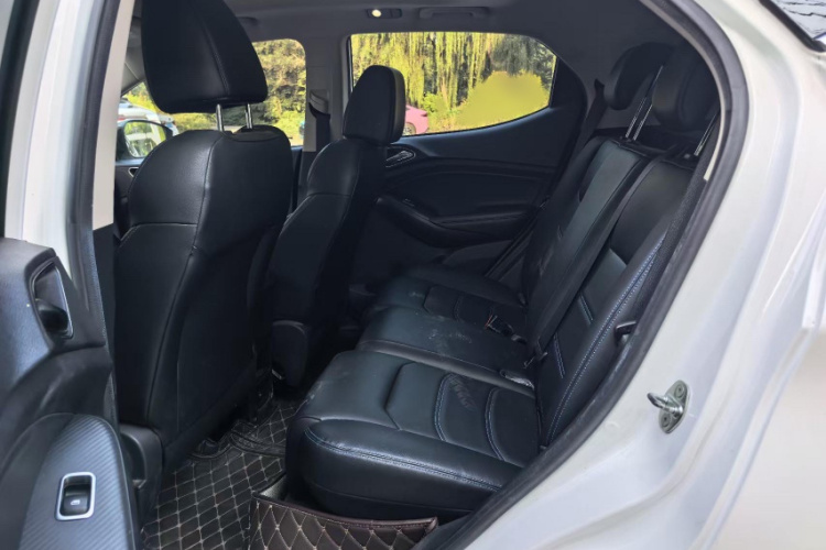 BYD Yuan New Energy 2019 #11 BYD Yuan New Energy 2019 car image #11